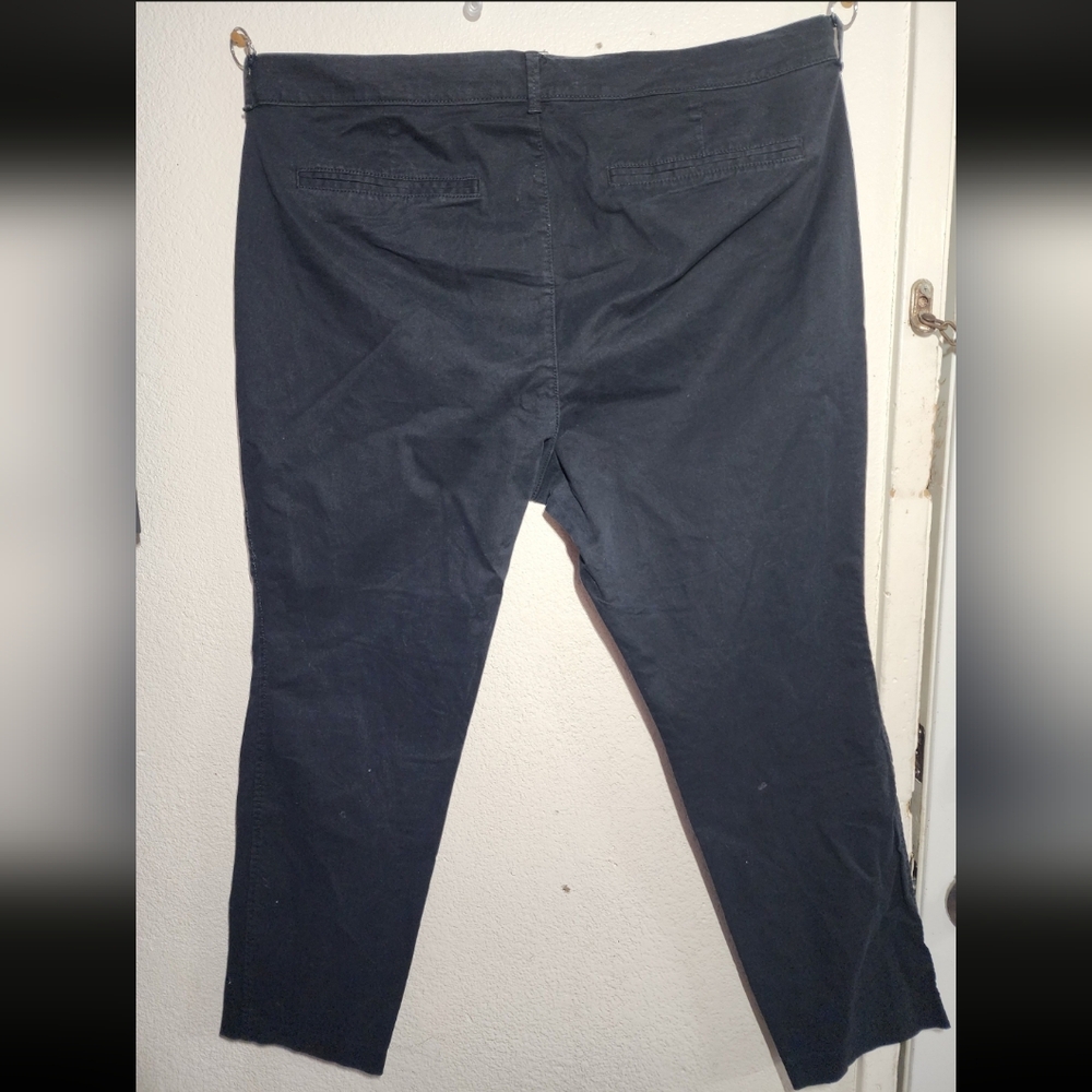 Old Navy Women's Straight Leg Pants - Dark Blue - Picture 2 of 3